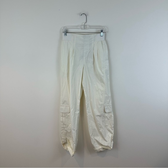 Self E Pants - Self E High-Waisted Cream Cargo Pants Size Medium